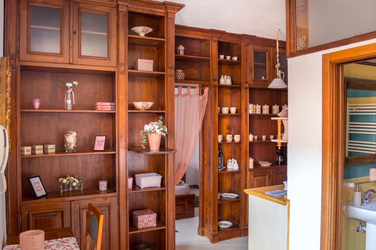8 Small And Cozy Suite Temeşvar Dış mekan fotoğraf