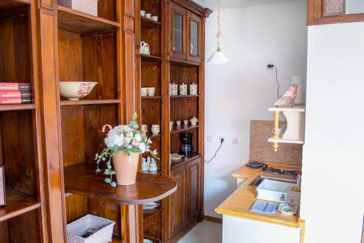 8 Small And Cozy Suite Temeşvar Dış mekan fotoğraf