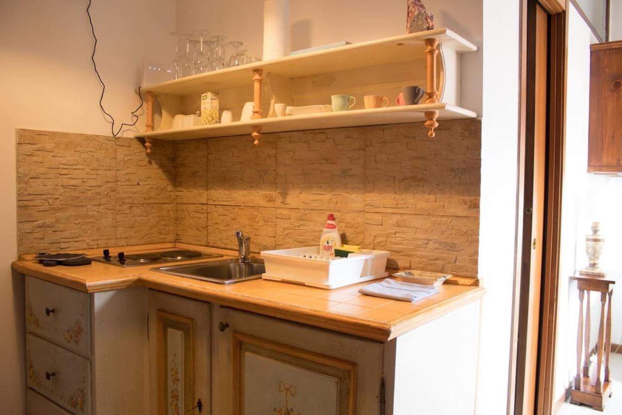 8 Small And Cozy Suite Temeşvar Dış mekan fotoğraf